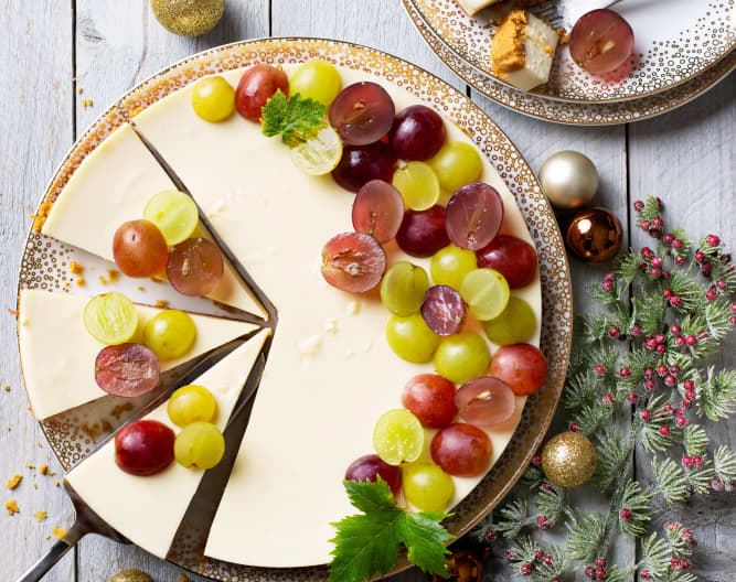 Tarta de uvas, queso y chocolate blanco