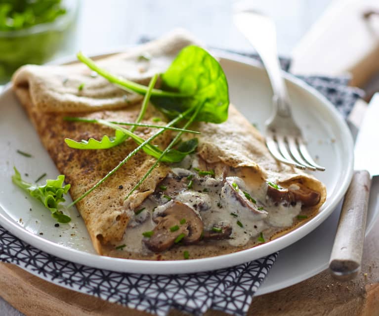 Crêpes rellenos de champiñones y crema de soja (sin lactosa)