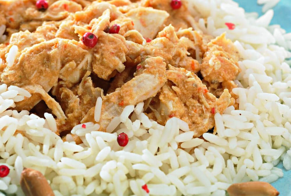 POLLO CON SALSA DE MANÍ