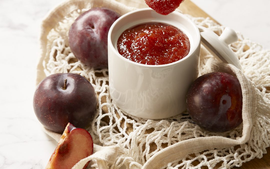 Mermelada de ciruelas y manzana al aroma de canela